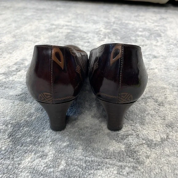 Vintage Bruno Magli Dragon Asian Brown Pumps Office Career Sz 6.5 - Picture 7 of 15